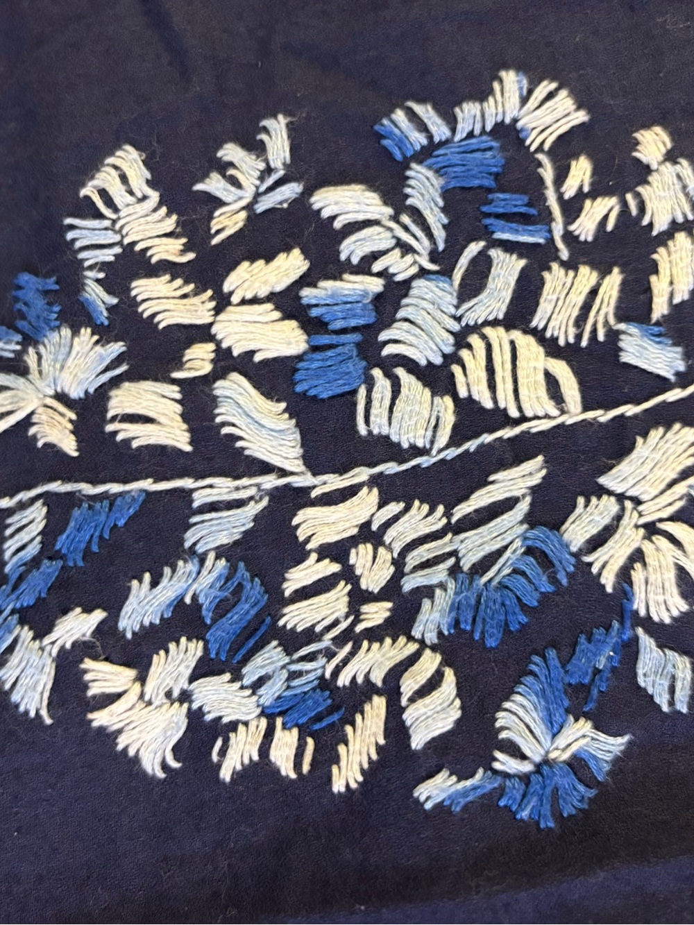 Roller Rabbit Embroidered Blouse small - Picture 7 of 14